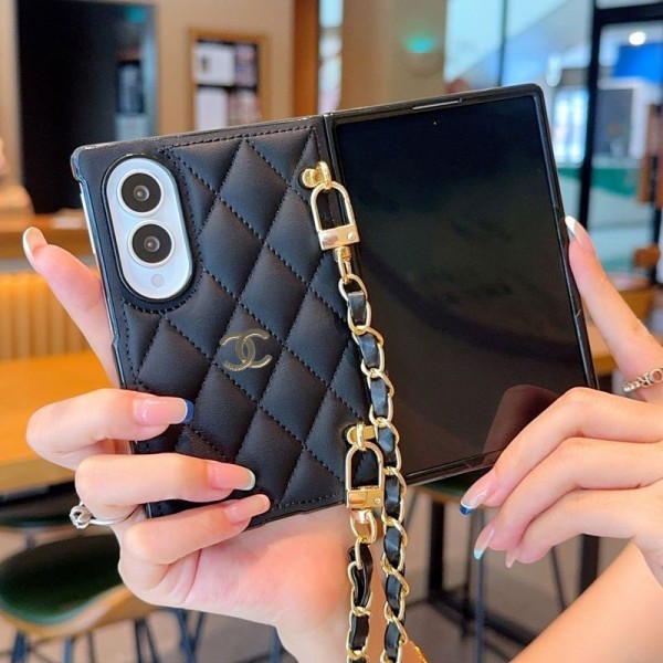 Chanel シャネルブランド Samsung Z Fold8 ultra  7 6 5 4 flip 8 7 6 5 4スマホカバー 流行りギャラクシー Z Fold8 ultra 6 7 5/Fold8 7 5 4 6ケース ビジネス 高品質 メンズSamsung Z Fold5 4 6 7 8スマホケース気質オシャレGalaxy Z Flip8/7/6/5/4ケース 高級感 シンプル 逸品