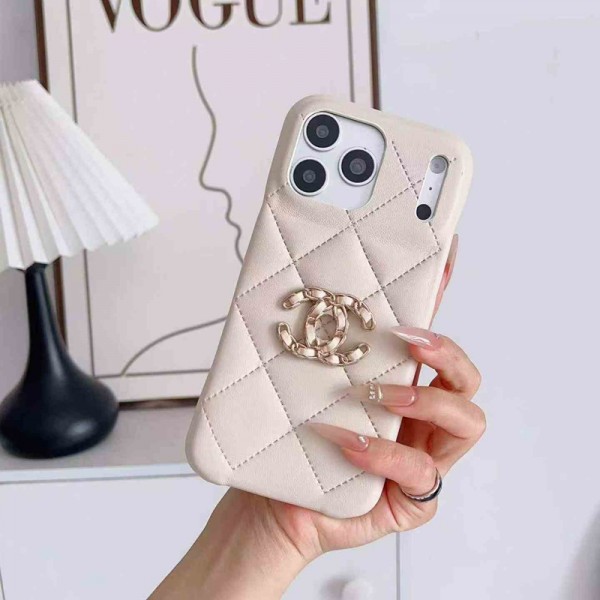 Chanel シャネルアイフォン18pro 17 air 16 pro max 15 plus 14pro 16e ブランドケース耐衝撃のiPhone 18pro max Air 17pro 16e 15 pro max 17eスマホケースシャネルアイフォン18pro max/17/17e/15/14 13pro 16+ケースブランド 手触り良い 男女兼用iPhone  18 Air 15 14 16 17pro maxケースカバー