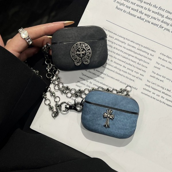 クロムハーツ Chrome Hearts エアーポッズ 第四世代ケース 便利 カラビナ付き 第3世代 airpods Pro3/4/pro2 ケース ハイブランド 落下防止軽量 エアーポッズ プロ3/4/プロ2/3カバー 紛失防止airpods Pro3/pro2/4 3ケース ストラップ付き