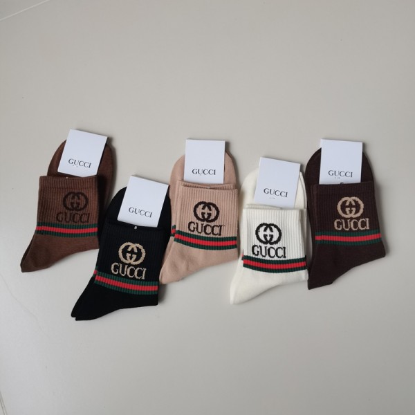 Gucci グッチブランド靴下 偽物ハイソックス ブランド スポーツ コピー厚手ソックス 冬秋ブランド激安靴下メンズレディーススーパーコピー 5足セット