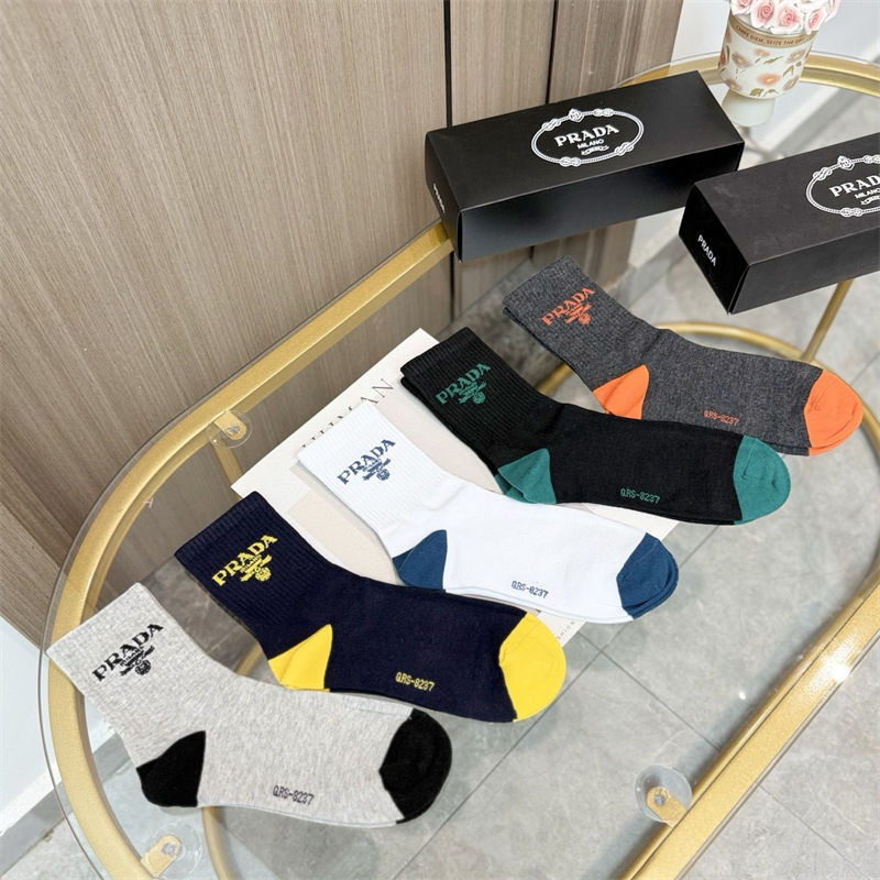 Prada保温 ルームソックス