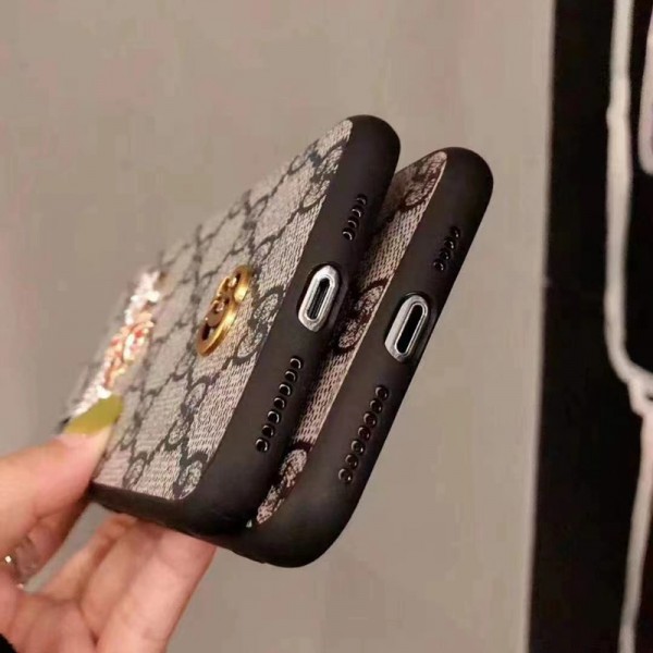 Gucci グッチアイフォン17 air 16 pro max 15 plus 14pro 16e ブランドケースアイフォン 16プロ マックス/15 17 プロ/16カバー 落下防止耐衝撃のiPhone  17pro 16e 15 pro max 14  13 12 plusスマホケース男女兼用iPhone 15 14 16 17pro max airケースカバー
