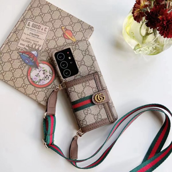 グッチ GG ギャラクシーs23ケース ショルダーストラップ Gucci galaxy s23 ultraブランドケース カードポケット付き Galaxy s23plus/s22+スマホケース 多機能性 Galaxy s22 s21 ultraスマホカバー 落下保護 Samsung s22ケース 流行り GG柄 メンズ レディース