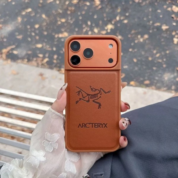 ARC'TERYX アークテリクスハイブランドiphone Air 16e 14 17 Pro Max 15 Plusケースカバー耐衝撃のiPhone Air 17pro 16e 15 pro max 14  13 12 plusスマホケースブランドiPhone  16プロマックス15 14 17 Air スマホカバー激安アイフォン17/air/15/14 13pro 12 16+ケースブランド 手触り良い 