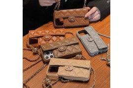 シャネル カウズiphone 17pro max ルイヴィトン Galaxy s25 スマホカバー