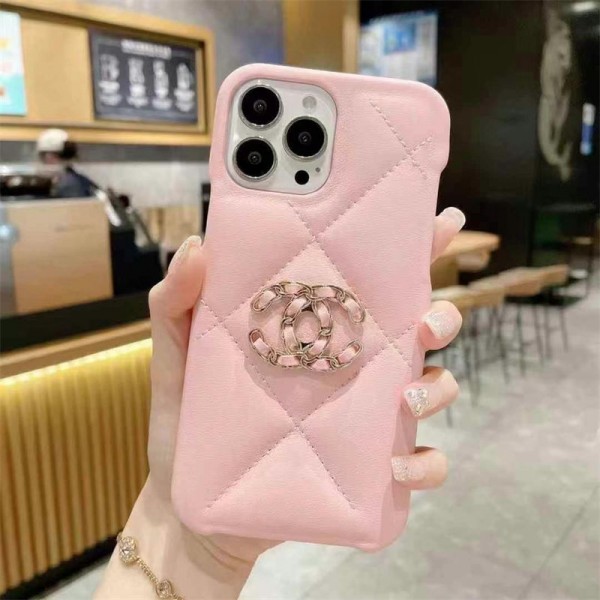 Chanel シャネルアイフォン16 pro max 15 plus 14pro ブランドケースアイフォン 16プロ マックス/15プロ/16カバー 落下防止男女兼用iPhone 15 14 16 pro maxケースカバーアップル 15+ 14pro 16ブランドスマホカバー薄型オシャレ