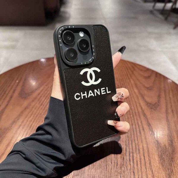 Chanel シャネルアイフォン16 pro max 15 plus 14pro ブランドケースアイフォン 16プロ マックス/15プロ/16カバー 落下防止アイフォン15/14 13pro 12 ケースブランド 手触り良い 男女兼用iPhone 15 14 16 pro maxケースカバー