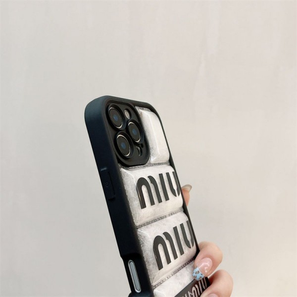 Chanel シャネルアイフォン16 pro max 15 plus 14pro ブランドケース耐衝撃のiPhone 15 pro max 14  13 12 plusスマホケースアイフォン15/14 13pro 12 ケースブランド 手触り良い 男女兼用iPhone 15 14 16 pro maxケースカバー