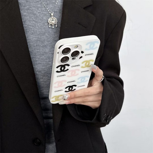 Chanel シャネルハイブランドiphone16e 14 Pro Max 15 Plusケースカバーアイフォン 16プロ マックス/15プロ/16カバー 落下防止アイフォン15/14 13pro 12 16+ケースブランド 手触り良い 男女兼用iPhone 15 14 16 pro maxケースカバー
