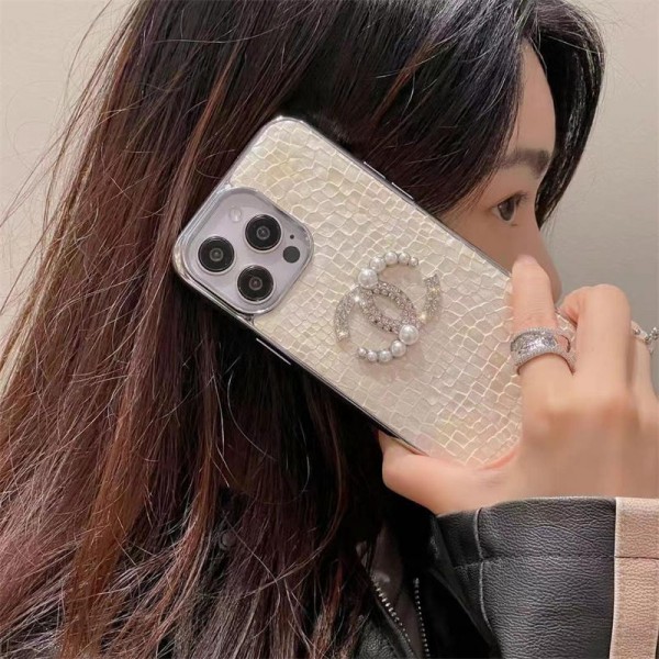 Chanel シャネルハイブランドiphone16e 14 Pro Max 15 Plusケースカバー耐衝撃のiPhone  16e 15 pro max 14  13 12 plusスマホケースブランドiPhone  16プロマックス15 14スマホカバー激安アイフォン15/14 13pro 12 16+ケースブランド 手触り良い 