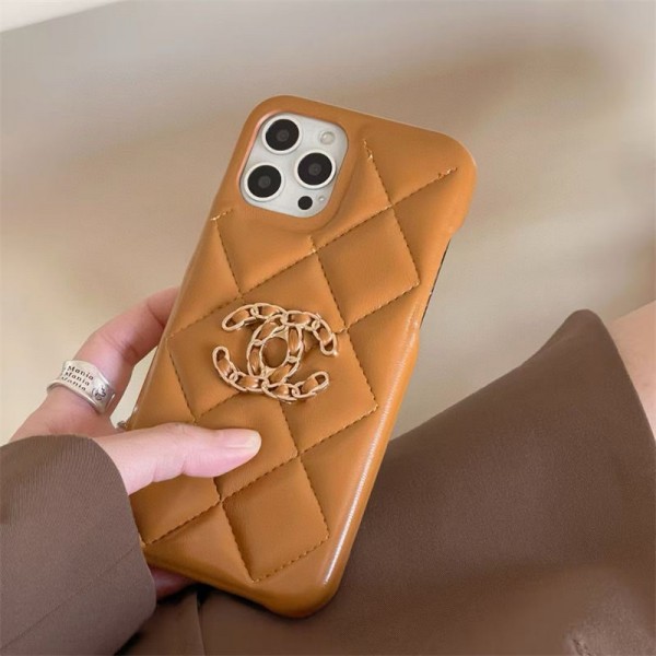 Chanel シャネルハイブランドiphone16e 14 17 Pro Max 15 Plusケースカバー Chanel アイフォン 16プロ マックス/15 17 プロ/16カバー 落下防止ブランドiPhone  16プロマックス15 14 17 スマホカバー 激安 アップル 15+ 14pro 16e 17ブランドスマホカバー薄型オシャレ