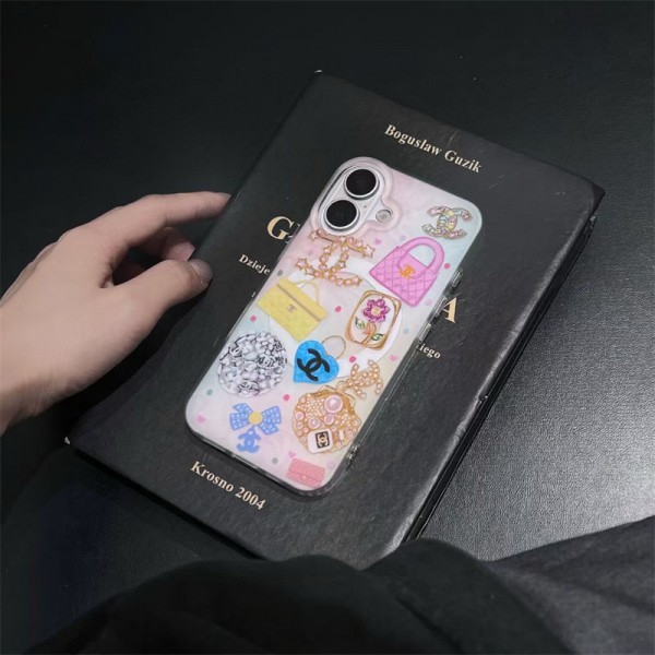 Chanel シャネルアイフォン17 16 pro max 15 plus 14pro 16e ブランドケース ハイブランドiphone16e 14 17 Pro Max 15 Plusケースカバー Chanel アイフォン 16プロ マックス/15 17 プロ/16カバー 落下防止男女兼用iPhone 15 14 16 17pro maxケースカバー