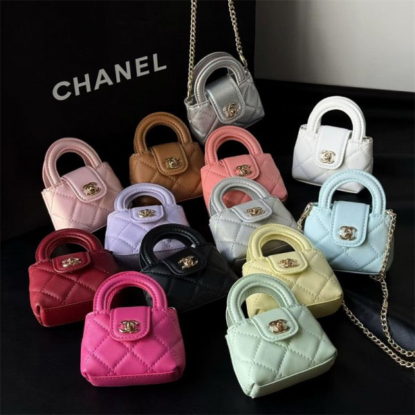 Chanel シャネルブランド Airpods Pro3/4/3/Pro2ケース 保護 第3世代 airpods Pro3/4/pro2 ケース ハイブランド 落下防止ブランド Airpods Pro3/Pro2/3 4メンズ レディースairpods Pro3 4 pro2ケース シリコン