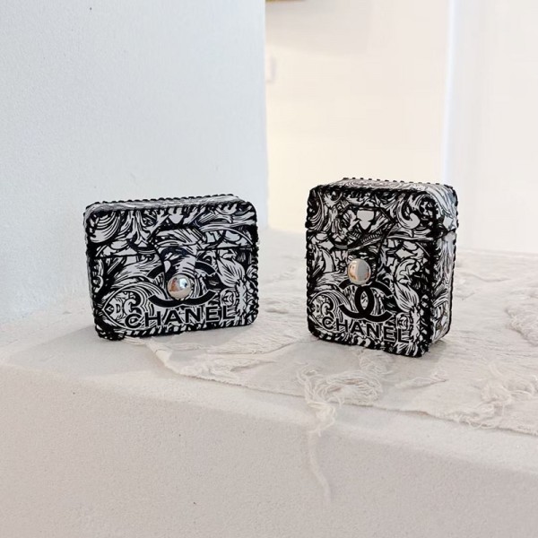 Chanel シャネル 第3世代 airpods Pro3/4/pro2 ケース ハイブランド 落下防止軽量 エアーポッズ プロ3/4/プロ2/3カバー 紛失防止ブランド Airpods Pro3/Pro2/3 4メンズ レディースairpods Pro3 4 pro2ケース シリコン
