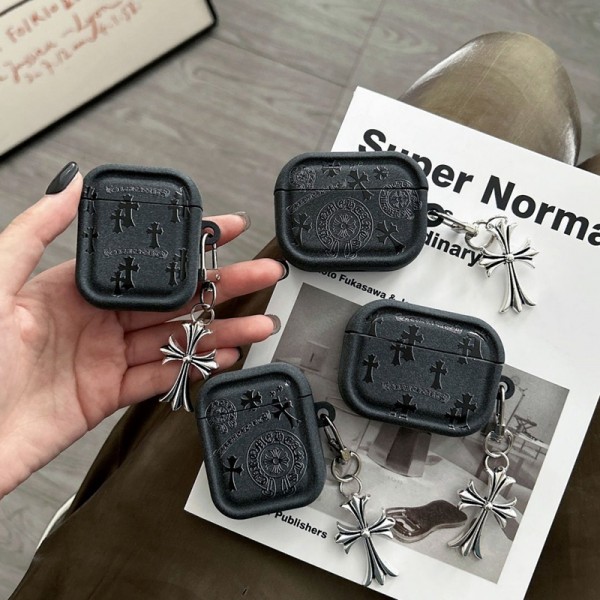 クロムハーツ Chrome Hearts 第3世代 airpods Pro3/4/pro2 ケース ハイブランド 落下防止軽量 エアーポッズ プロ3/4/プロ2/3カバー 紛失防止airpods Pro3 4 pro2ケース シリコンairpods Pro3/pro2/4 3ケース ストラップ付き