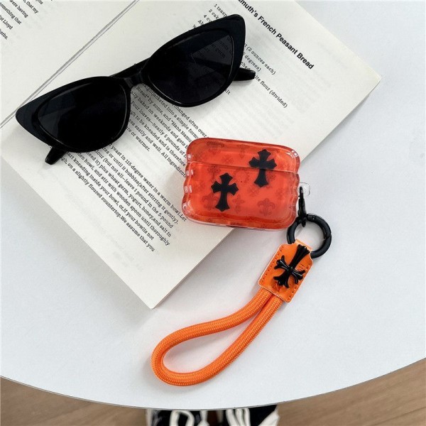 クロムハーツ Chrome Hearts 第3世代 airpods Pro3/4/pro2 ケース ハイブランド 落下防止軽量 エアーポッズ プロ3/4/プロ2/3カバー 紛失防止airpods Pro3 4 pro2ケース シリコンairpods Pro3/pro2/4 3ケース ストラップ付き