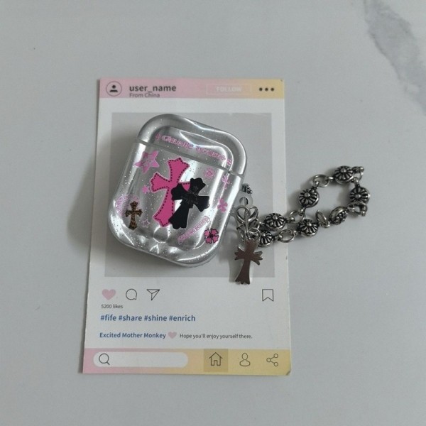 クロムハーツ Chrome Hearts エアーポッズ 第四世代ケース 便利 カラビナ付き 第3世代 airpods Pro3/4/pro2 ケース ハイブランド 落下防止ブランド Airpods Pro3/Pro2/3 4メンズ レディースairpods Pro3 4 pro2ケース シリコン