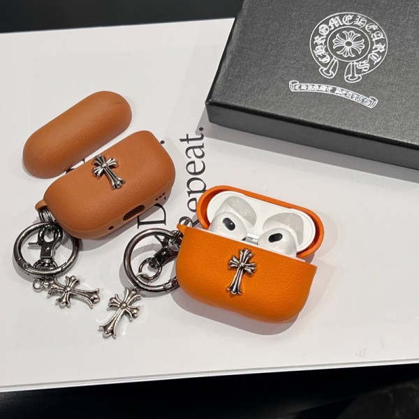 クロムハーツ Chrome Heartsブランド Airpods Pro3/4/3/Pro2ケース 保護 エアーポッズ 第四世代ケース 便利 カラビナ付き 第3世代 airpods Pro3/4/pro2 ケース ハイブランド 落下防止ブランド Airpods Pro3/Pro2/3 4メンズ レディース