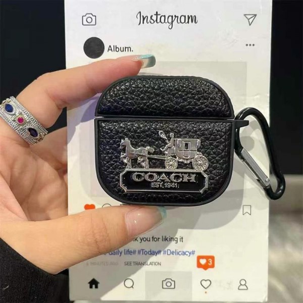 Coach コーチブランド Airpods 4/3/Pro2ケース 保護 エアーポッズ 第四世代ケース 便利 カラビナ付きairpods 4 pro2ケース シリコンairpods pro2/4 3ケース ストラップ付き