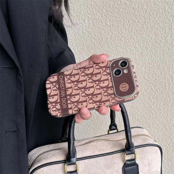 Dior ディオールアイフォン16 pro max 15 plus 14pro ブランドケース耐衝撃のiPhone 15 pro max 14  13 12 plusスマホケース アイフォン15/14 13pro 12 ケースブランド 手触り良い 男女兼用iPhone 15 14 16 pro maxケースカバー