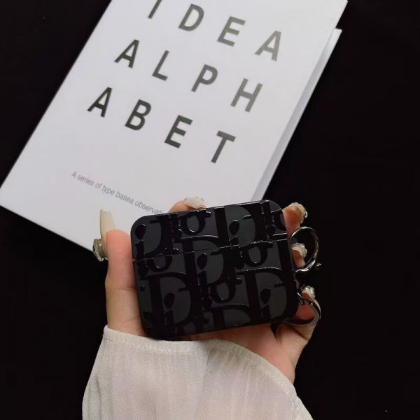 Dior ディオール エアーポッズ 第四世代ケース 便利 カラビナ付き 第3世代 airpods 4/pro2 ケース ハイブランド 落下防止軽量 エアーポッズ 4/プロ2/3カバー 紛失防止ブランド Airpods Pro2/3 4メンズ レディース