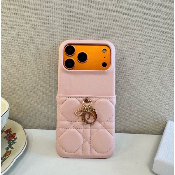 Dior ディオールハイブランドiphone 17e 16e 18 17 Pro Max 15 Plusケースカバー耐衝撃のiPhone 18pro max Air 17pro 16e 15 pro max 17eスマホケース男女兼用iPhone  18 Air 15 14 16 17pro maxケースカバーアップル 18 15+ 14pro 16e 17eブランドスマホカバー薄型オシャレ