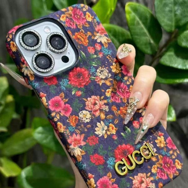 Gucci グッチハイブランドiphone16e 14 Pro Max 15 Plusケースカバーアイフォン 16プロ マックス/15プロ/16カバー 落下防止アイフォン15/14 13pro 12 16+ケースブランド 手触り良い 男女兼用iPhone 15 14 16 pro maxケースカバー