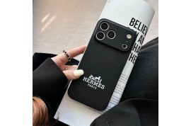 ブランドiPhone17 エルメス プラダGalaxy s26スマホカバー フェンディ靴下