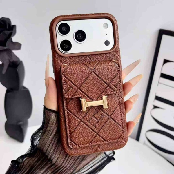 Hermes エルメスアイフォン18pro 17 air 16 pro max 15 plus 14pro 16e ブランドケースハイブランドiphone 17e 16e 18 17 Pro Max 15 Plusケースカバーアイフォン18pro max/17/17e/15/14 13pro 16+ケースブランド 手触り良い 男女兼用iPhone  18 Air 15 14 16 17pro maxケースカバー