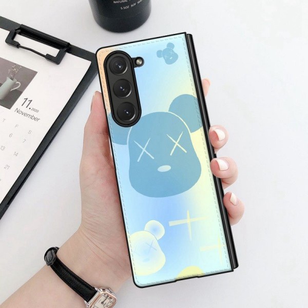 Kaws カウズ ギャラクシー Z Fold5/Fold4ケース ビジネス 高品質 メンズSamsung Galaxy Z Fold5 4スマホケース気質オシャレブランドカバー 落下保護ケース 高級感 シンプル 逸品