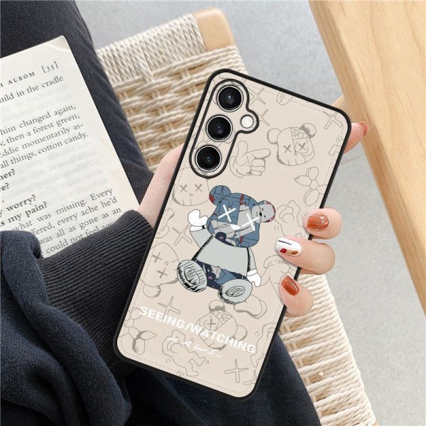 Kaws カウズ xperia 1 vi xperia 10 v galaxy a54 s24 iphone14 15 Google Pixel 6a/7a 8aケース ブランドブランドパロディ Google Pixel 7 8a ケース激安 ブランド スマホケース Google Pixel 8a/7/6 pro ケースハイブランドGooglePixel7/8 Pro保護カバーレディース