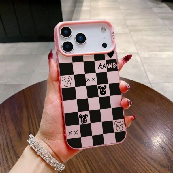 Kaws カウズハイブランドiphone Air 16e 14 17 Pro Max 15 PlusケースカバーブランドiPhone  16プロマックス15 14 17 Air スマホカバー激安アイフォン17/air/15/14 13pro 12 16+ケースブランド 手触り良い 男女兼用iPhone  Air 15 14 16 17pro maxケースカバー