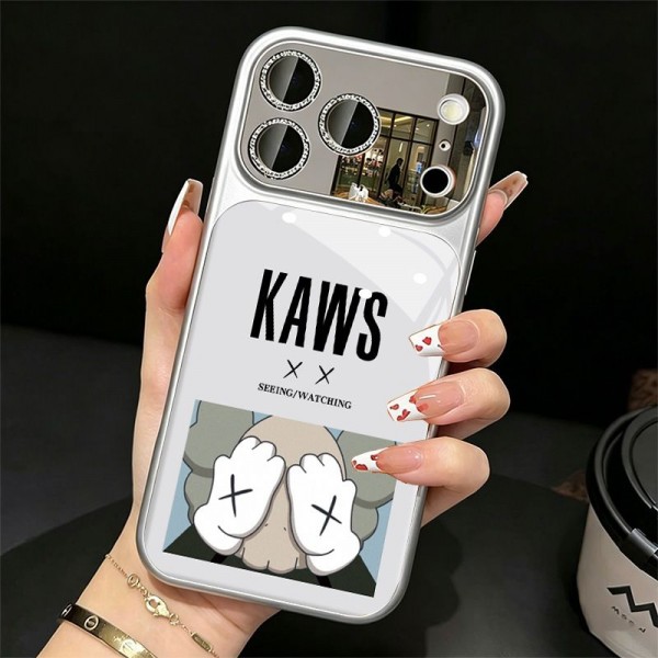 Kaws カウズ アイフォン18/Air/16プロ マックス/15 17 プロ/16カバー 落下防止 耐衝撃のiPhone 18pro max Air 17pro 16e 15 pro max 17eスマホケースブランドiPhone 16プロマックス15 18 17 Air スマホカバー激安男女兼用iPhone  18 Air 15 14 16 17pro maxケースカバー