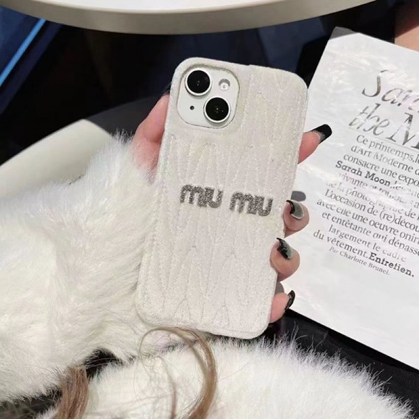 MiuMiu ミュウミュウ ハイブランドiphone 14 Pro Max 15 Plusケースカバー耐衝撃のiPhone 15 14 ultra plusスマホケース男女兼用iPhone 15 14 pro maxケースカバーアップル 15+ 14proブランドスマホカバー薄型オシャレ