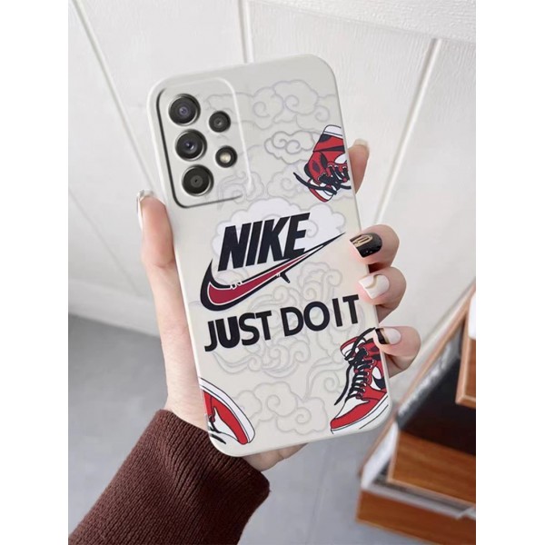 Nike ナイキアイフォン 15 14プロ マックス/14プロ/14カバー 落下防止ブランドiPhone 15 14 プロマックススマホカバー激安アイフォン15/14proケースブランド 手触り良い 男女兼用iPhone 15 14 pro maxケースカバー