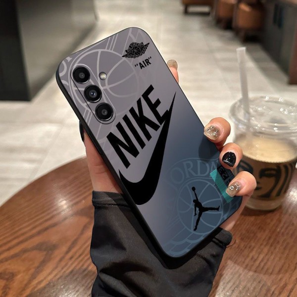 Nike ナイキアイフォン16 pro max 15 plus 14pro ブランドケース耐衝撃のiPhone 15 pro max 14  13 12 plusスマホケース男女兼用iPhone 15 14 16 pro maxケースカバーアップル 15+ 14pro 16ブランドスマホカバー薄型オシャレ