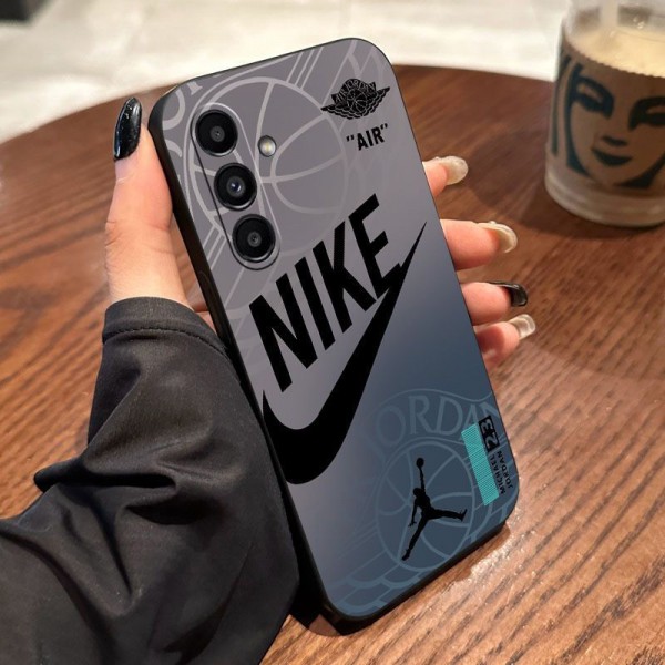 Nike ナイキアイフォン16 pro max 15 plus 14pro ブランドケース耐衝撃のiPhone 15 pro max 14  13 12 plusスマホケース男女兼用iPhone 15 14 16 pro maxケースカバーアップル 15+ 14pro 16ブランドスマホカバー薄型オシャレ