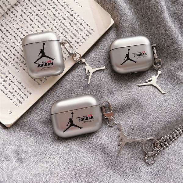 Nike ナイキ エアーポッズ 第四世代ケース 便利 カラビナ付きブランド Airpods Pro3/Pro2/3 4メンズ レディースairpods Pro3 4 pro2ケース シリコンairpods Pro3/pro2/4 3ケース ストラップ付き