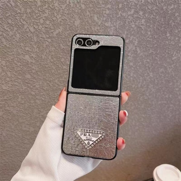 Prada プラダブランド Samsung Z Fold 5 4 flip 3 4スマホカバー 流行りGalaxy Z Flip5 4スマホケース 携帯カバーギャラクシー Z Fold5/Fold4ケース ビジネス 高品質 メンズGalaxy Z Flip5/4ケース 高級感 シンプル 逸品