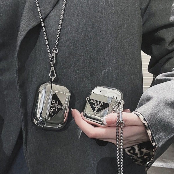 Prada プラダブランド Airpods Pro3/4/3/Pro2ケース 保護 エアーポッズ 第四世代ケース 便利 カラビナ付きブランド Airpods Pro3/Pro2/3 4メンズ レディースairpods Pro3/pro2/4 3ケース ストラップ付き