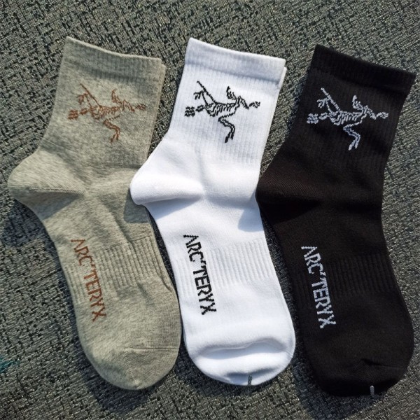 ARC'TERYX アークテリクスソックス ブランド スポーツソックス コピーパロディ 3足セット 靴下 韓国 安い厚手ソックス 冬秋 保温 ルームソックス ブランド通販