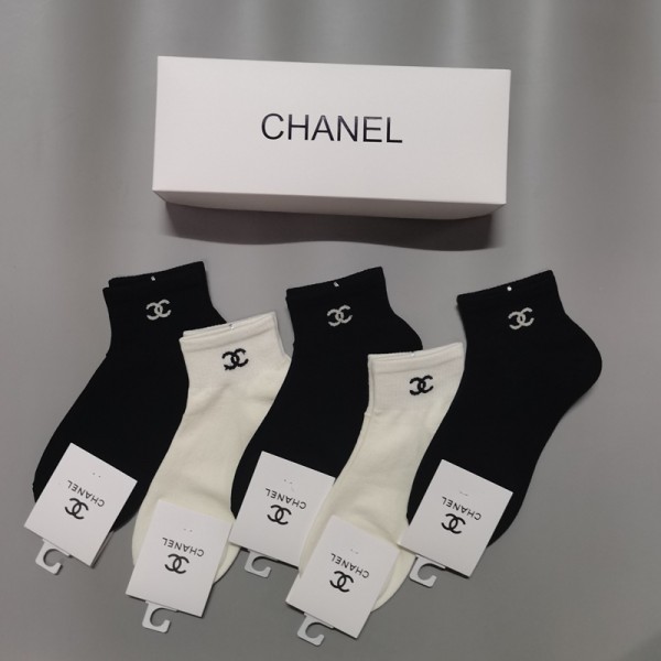 Chanel シャネルハイブランド 涼しい ムレない おしゃれ 綿 春夏秋 靴下夏 綿 薄手 通気性 おしゃれ スポーツ くつしたパロディ靴下 韓国 安いランニング ゴルフ靴下 吸汗速乾 蒸れない スニーカーソックス
