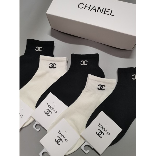 Chanel シャネルハイブランド 涼しい ムレない おしゃれ 綿 春夏秋 靴下夏 綿 薄手 通気性 おしゃれ スポーツ くつしたパロディ靴下 韓国 安いランニング ゴルフ靴下 吸汗速乾 蒸れない スニーカーソックス