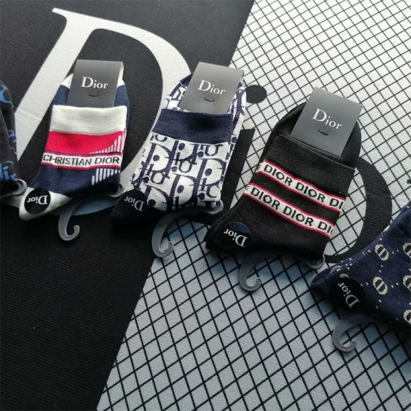 Dior ディオールパロディ靴下 5足セット 韓国 安いルームソックス 冬秋韓国 冷えとりくつした  保温 ルームソックス ブランド通販