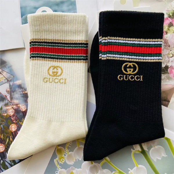 Gucci グッチブランド激安靴下 2足セット メンズレディーススーパーコピー韓国 冷えとりくつした 冷え性対策グッズ 靴下 ソックス ハイブランド あったかグッズ  保温 ルームソックス ブランド通販