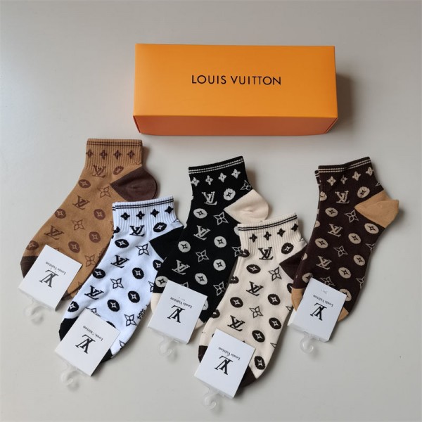 Lv ルイヴィトン激安 ソックス ブランド フットカバー スニーカーインハイブランド 涼しい ムレない おしゃれ 綿 春夏秋 靴下夏 綿 薄手 通気性 おしゃれ スポーツ くつしたパロディ靴下 韓国 安い