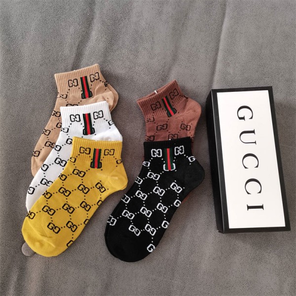 Gucci グッチ激安 ソックス ブランド フットカバー スニーカーイン夏 綿 薄手 通気性 おしゃれ スポーツ くつしたパロディ靴下 韓国 安いランニング ゴルフ靴下 吸汗速乾 蒸れない スニーカーソックス