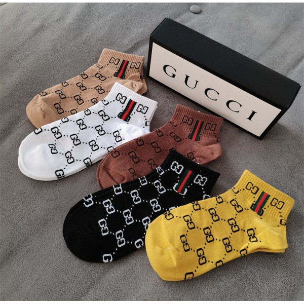 Gucci グッチ激安 ソックス ブランド フットカバー スニーカーイン夏 綿 薄手 通気性 おしゃれ スポーツ くつしたパロディ靴下 韓国 安いランニング ゴルフ靴下 吸汗速乾 蒸れない スニーカーソックス