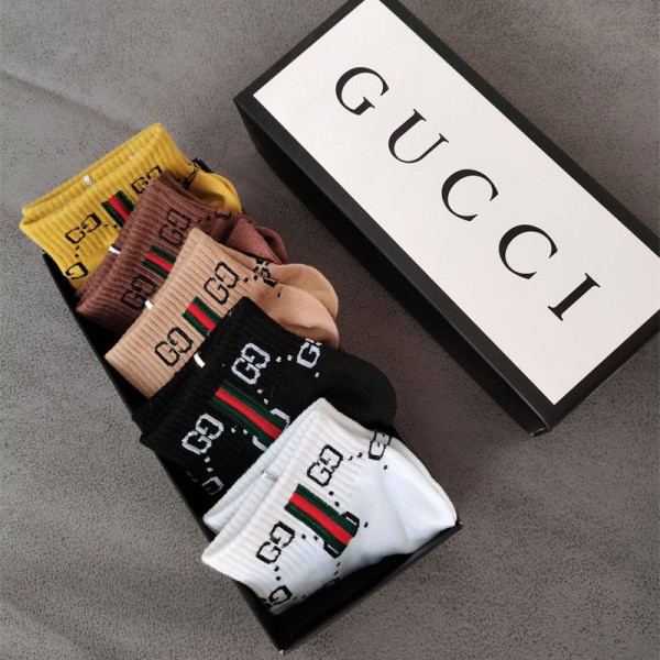 Gucci グッチ激安 ソックス ブランド フットカバー スニーカーイン夏 綿 薄手 通気性 おしゃれ スポーツ くつしたパロディ靴下 韓国 安いランニング ゴルフ靴下 吸汗速乾 蒸れない スニーカーソックス