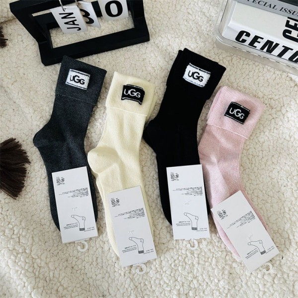 UGG アグ ブランド靴下 偽物パロディ靴下 韓国 安い厚手ソックス 冬秋冷え性対策グッズ 靴下 ソックス ハイブランド あったかグッズ 